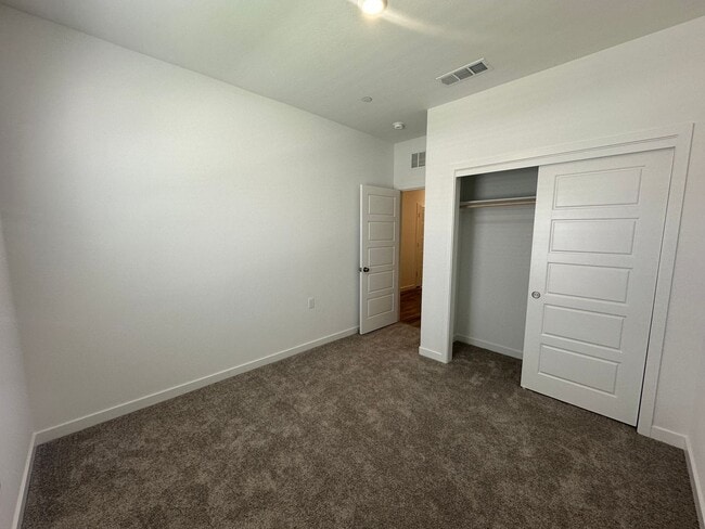 Building Photo - Newly built Lennar home Available Now!