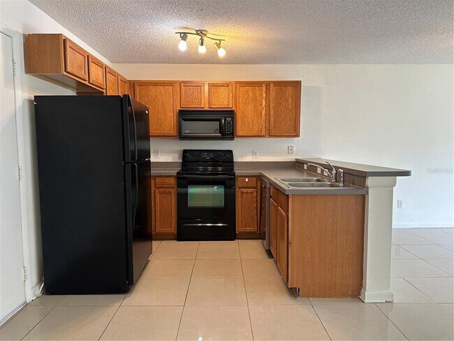 Foto del edificio - 12640 Somerset Oaks St