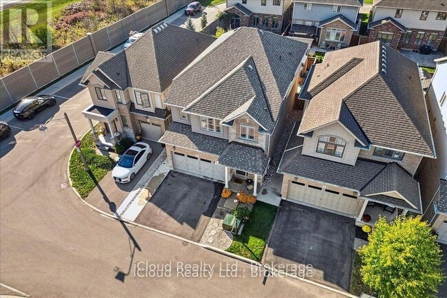 Building Photo - 136 Dunrobin Ln