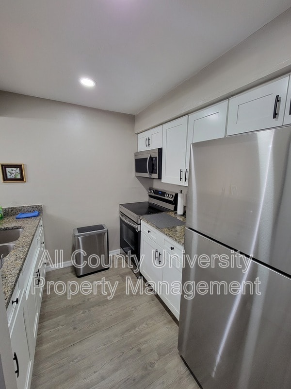 Foto del edificio - 207 SW 6th Ave