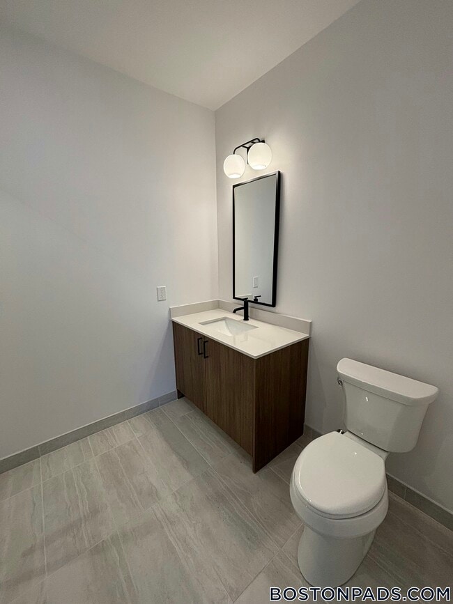 Building Photo - 199 Gardner St