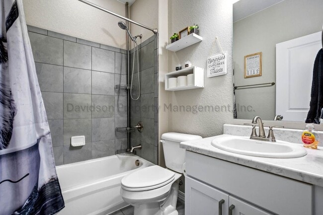 Photo - 8747 Bynum Dr House