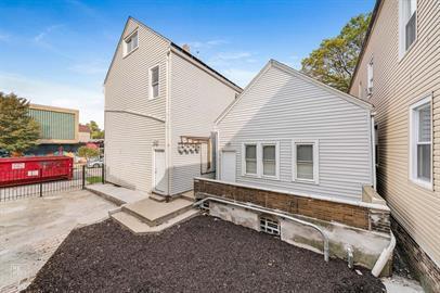 Foto del edificio - 4802 S Winchester Ave