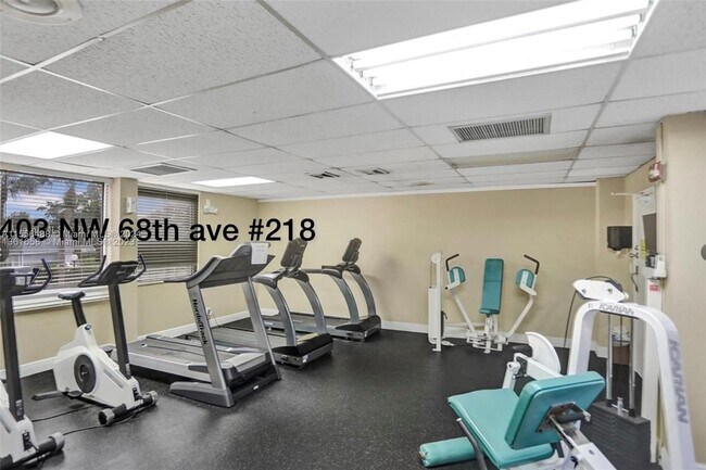 Building Photo - 403 NW 68th Ave