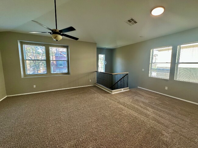 Foto del edificio - 158 W Laurel Ct