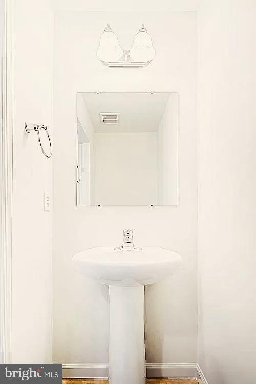 Building Photo - 9 Shillington Ln