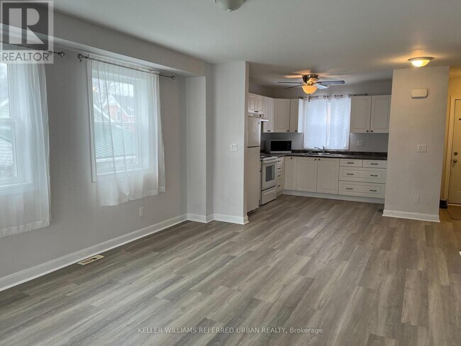 Photo du bâtiment - 46 Sanford St