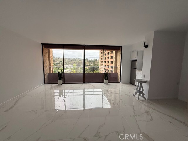 Foto del edificio - 24055 Paseo Del Lago