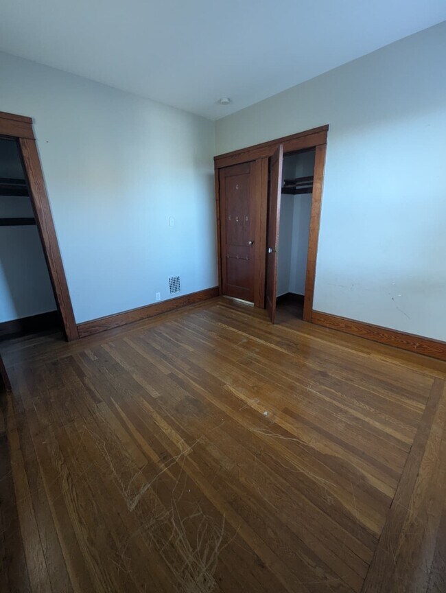 Foto del edificio - 139 Beacon Ave