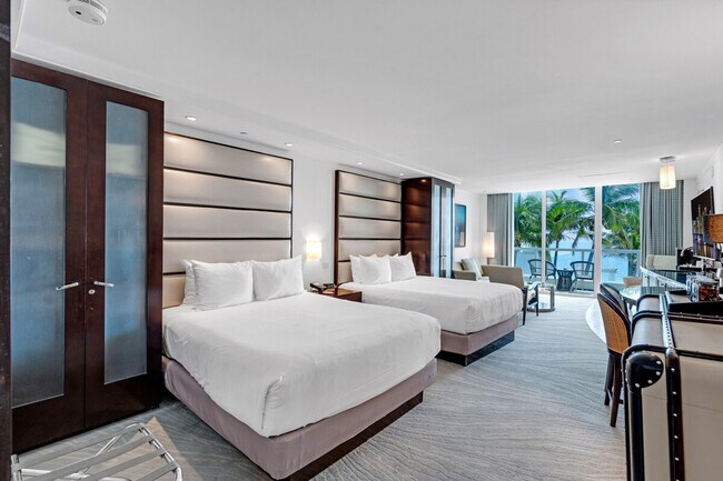 Foto del edificio - 4441 Collins Ave