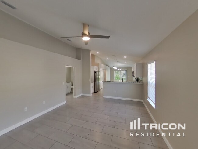 Foto del edificio - 3415 98th St E