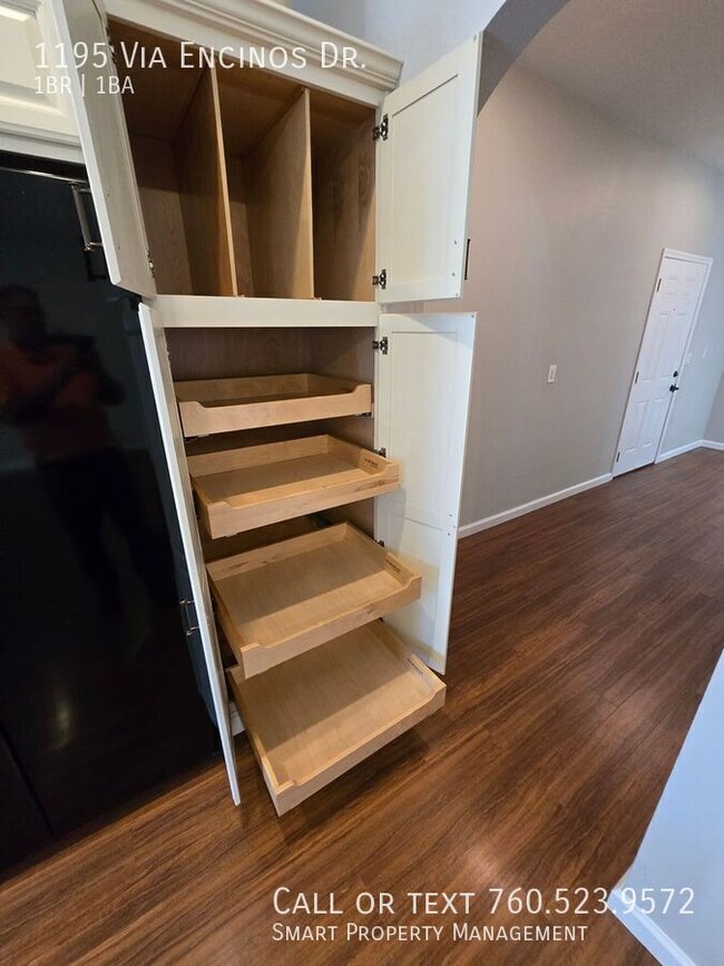 Building Photo - 1BR 1BA Casita!  Pets Ok! 800 Sq Ft.  A/C ...