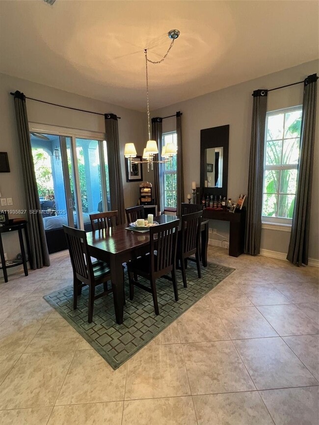 Foto del edificio - 184 W Bay Cedar Cir