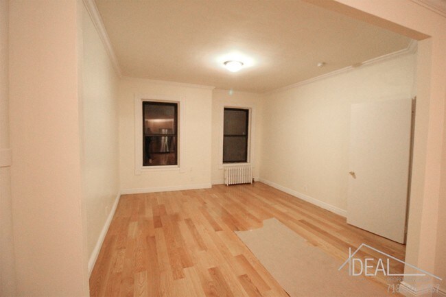 Building Photo - 156 Garfield Pl