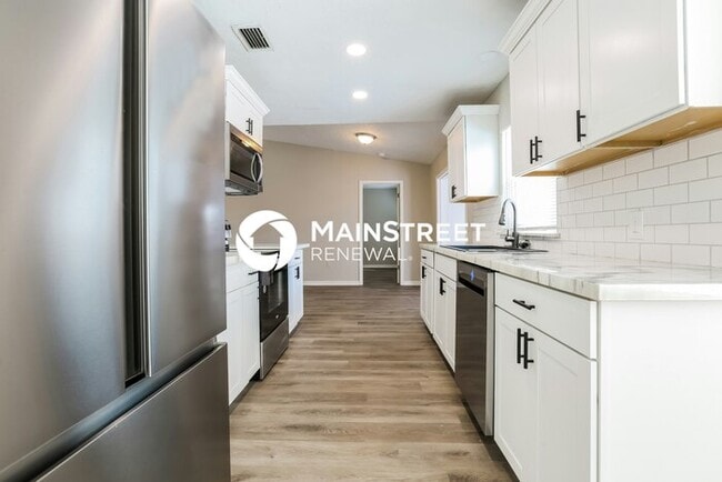 Foto del edificio - 4 Bedroom Pet-Friendly Home in NORTH PORT,...