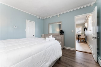 Building Photo - 46 E Grand Ave