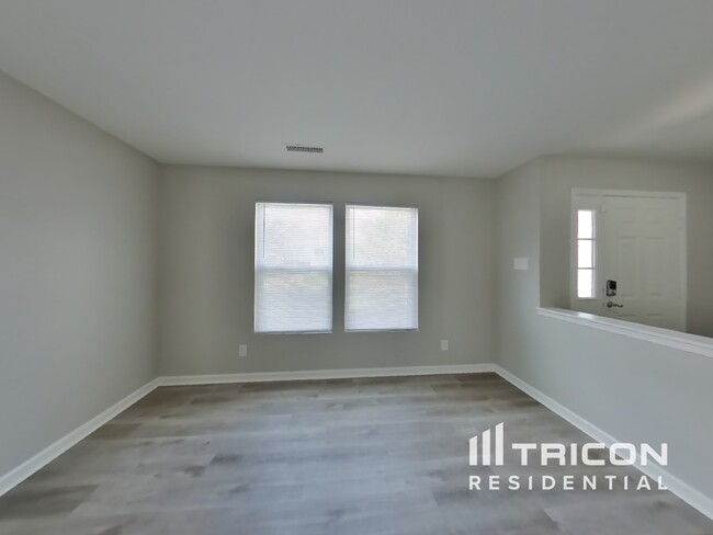 Building Photo - 3105 Arrowroot Lane Indianapolis IN