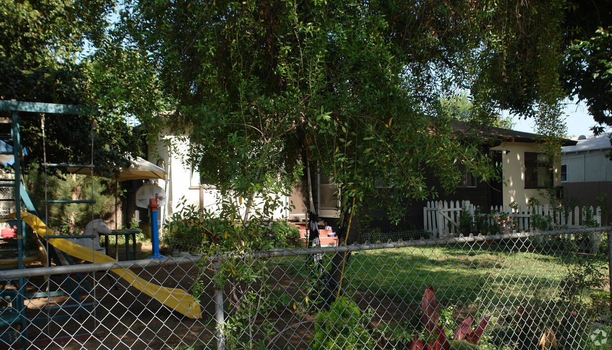 Building Photo - 517 Marengo Ave