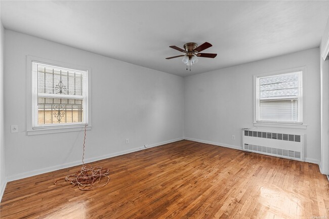 Building Photo - 125-12 135th Ave