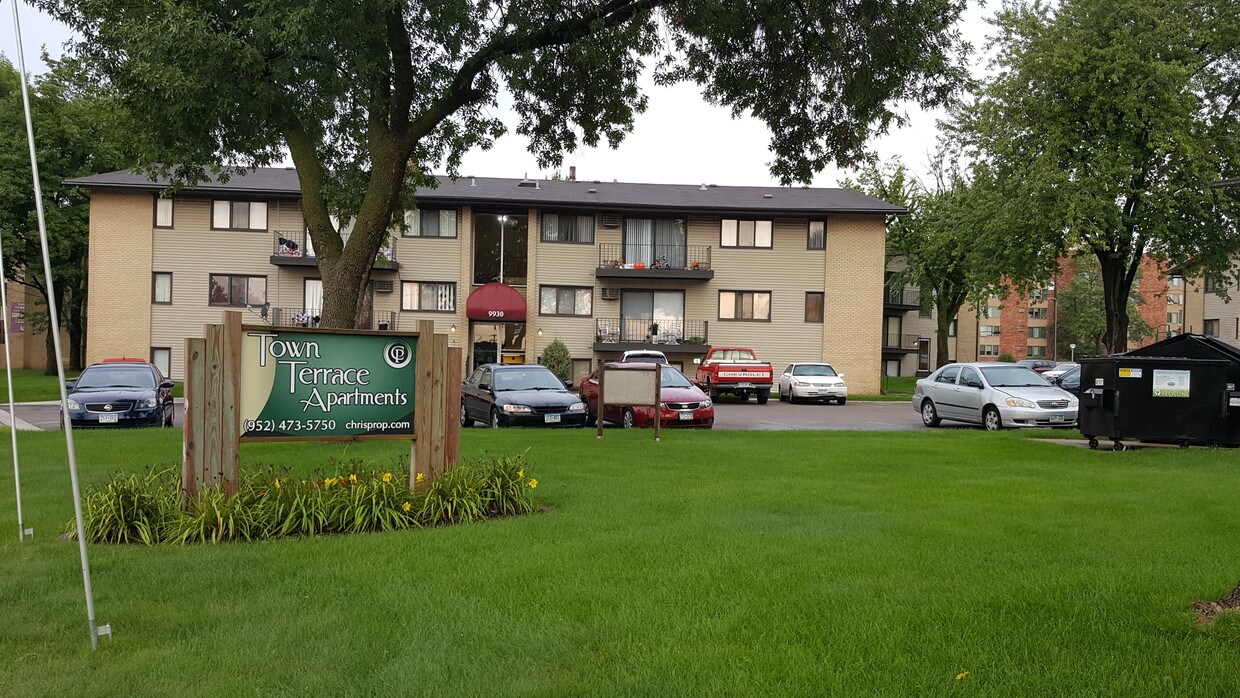 9904 Excelsior Blvd Unit 604, Hopkins, MN 55343 Apartment for Rent in