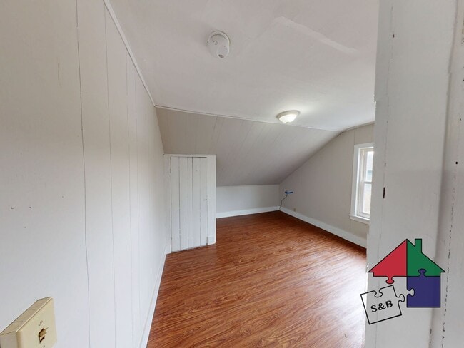 Photo - Save Big This Winter! 3BR Cottage – Heat Included! House