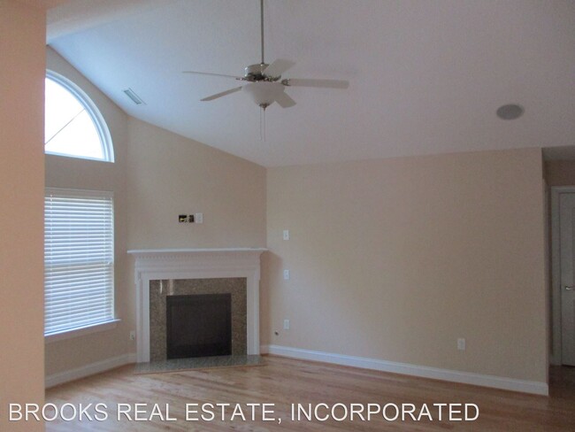 Building Photo - 3 br, 2 bath House - 3228 Pristine View