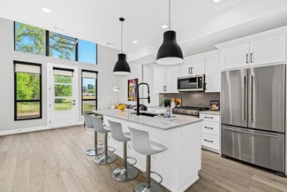 Interior Photo - Tienken Trail Lofts