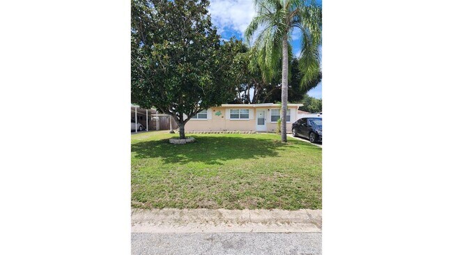 Foto del edificio - 9632 Groveland St
