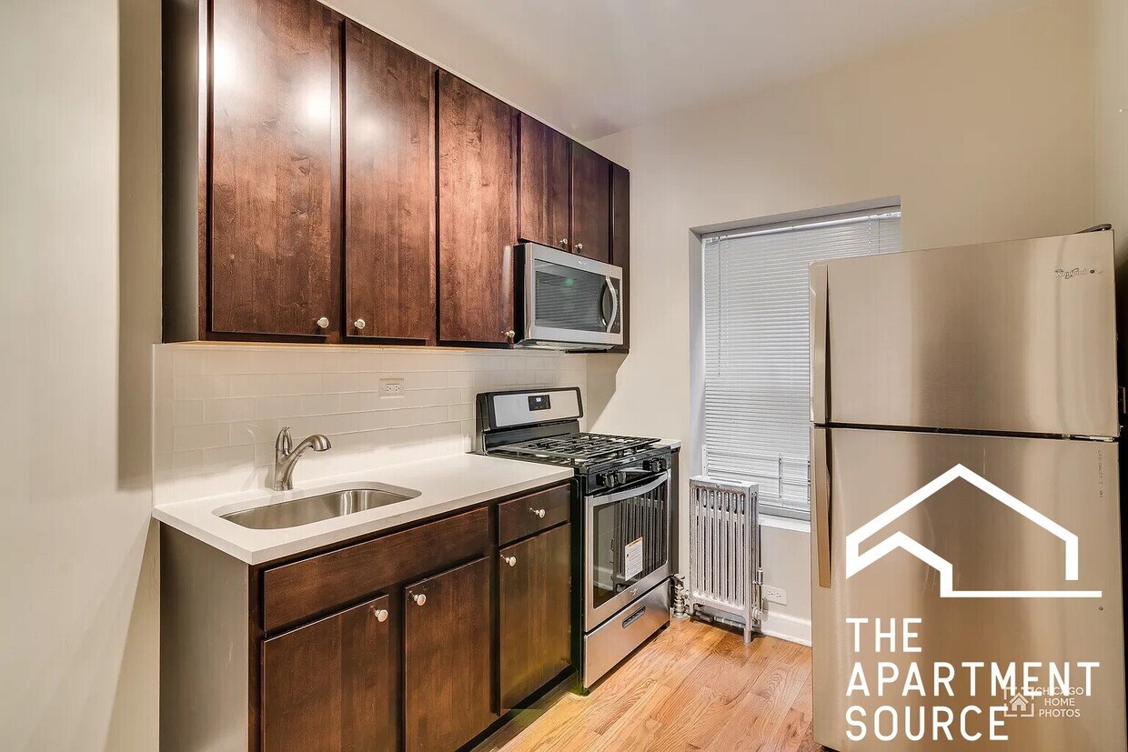Photo - 838 E 53rd St (Chicago, IL)