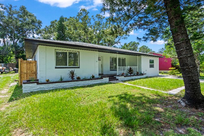 Foto del edificio - 1369 Pine Brook Dr