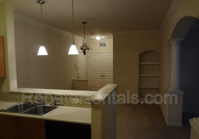 Foto del edificio - 8290 Gate Pkwy W