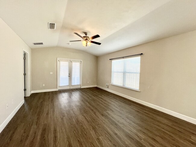 Foto del edificio - 25106 SW 7th Ln