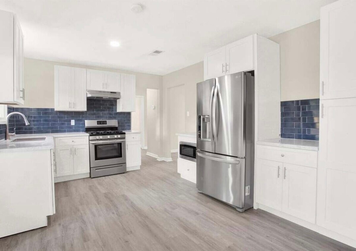 Foto del edificio - 1300 Madison St