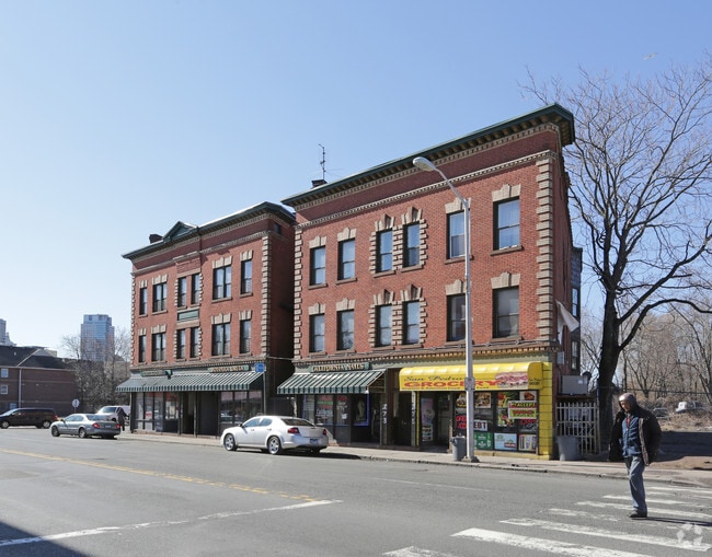 161177 Albany Ave, Hartford, CT 06120 Apartments Hartford, CT