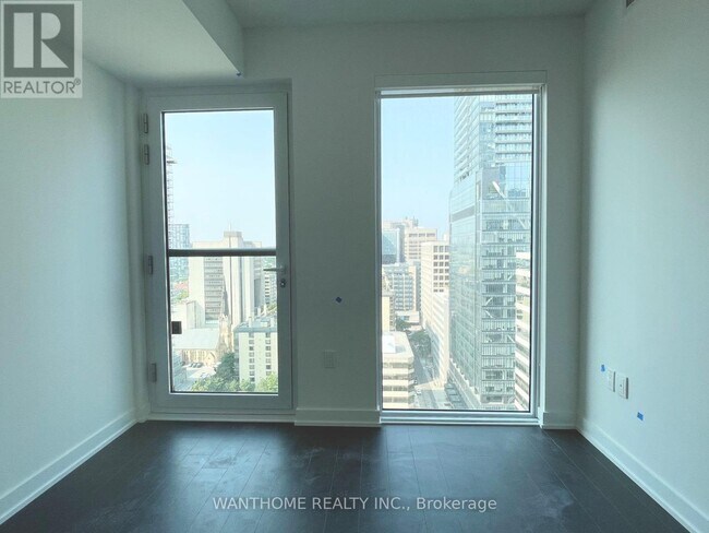 Photo du bâtiment - 238-2238 Simcoe St