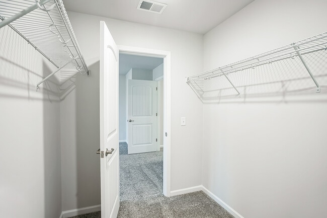 Building Photo - Haven at the Highlands