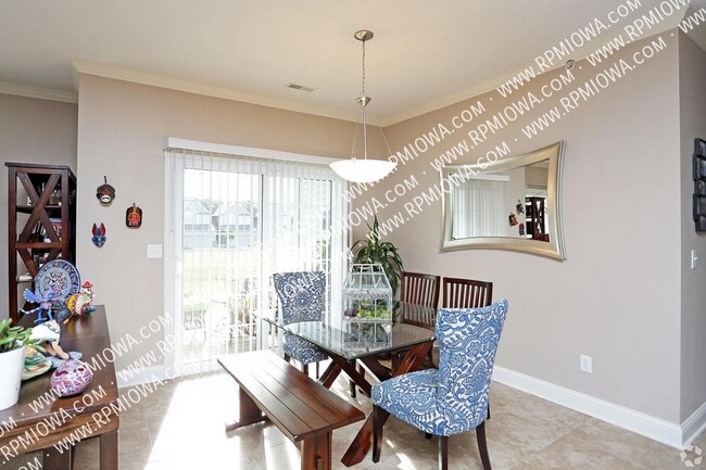 Foto del edificio - GREAT LOCATION!! 2 Bedroom, 2.5 Bathroom C...