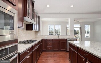 Building Photo - 22889 Lacey Oak Terrace