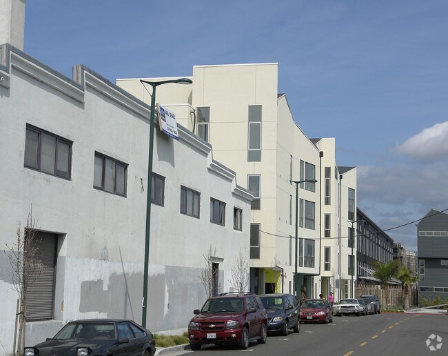 Foto del edificio - Pacific Cannery Lofts