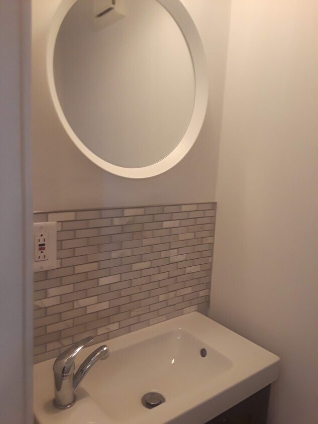 Foto principal - 103 Oak St