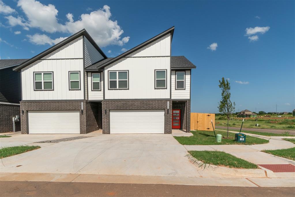 Foto principal - 19511 Molly Dr