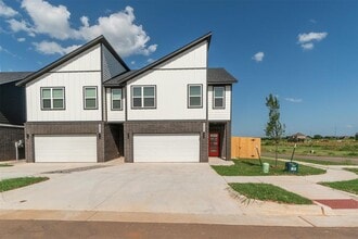 Building Photo - 19603 Molly Dr