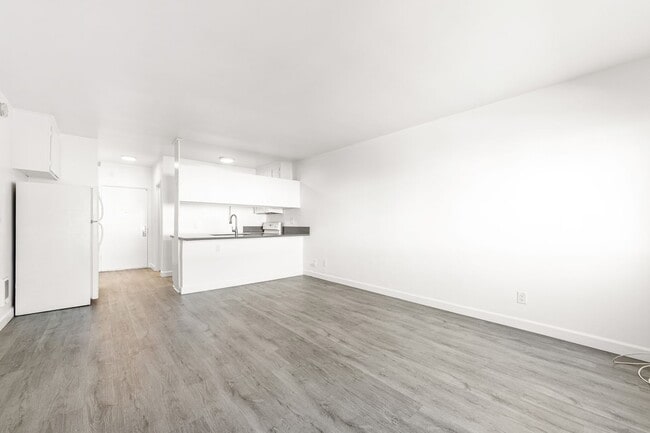 Interior Photo - The Elizabeth