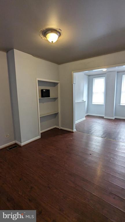 Building Photo - 1235 W Hazzard St