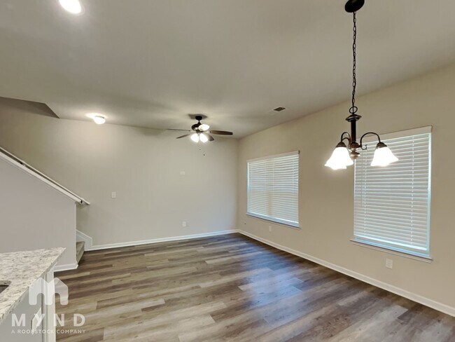 Foto del edificio - 6063 Oak Bend Ct