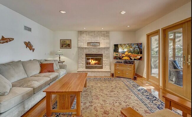 Foto del edificio - 4216 Morris Park Rd