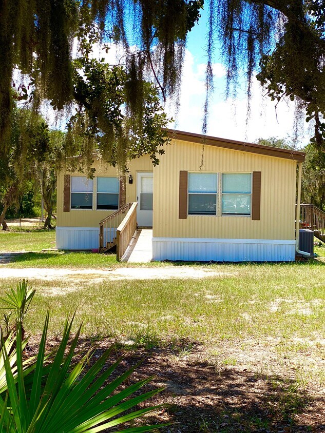 Primary Photo - 33601 Summit Ave