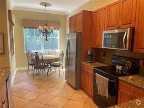 Building Photo - 7180 Bergamo Way