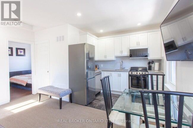 Photo du bâtiment - 231 Front St S