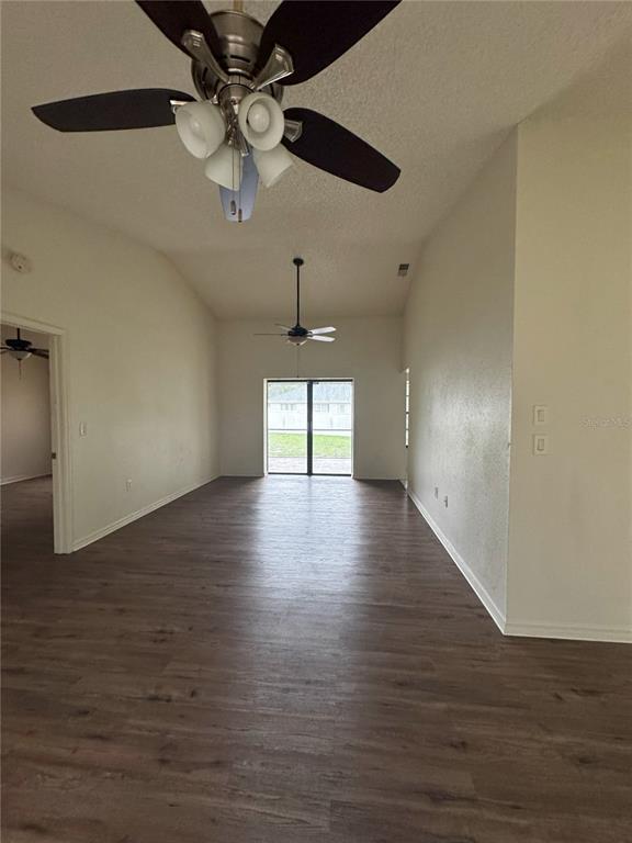 Foto del edificio - 2378 Comerwood Dr